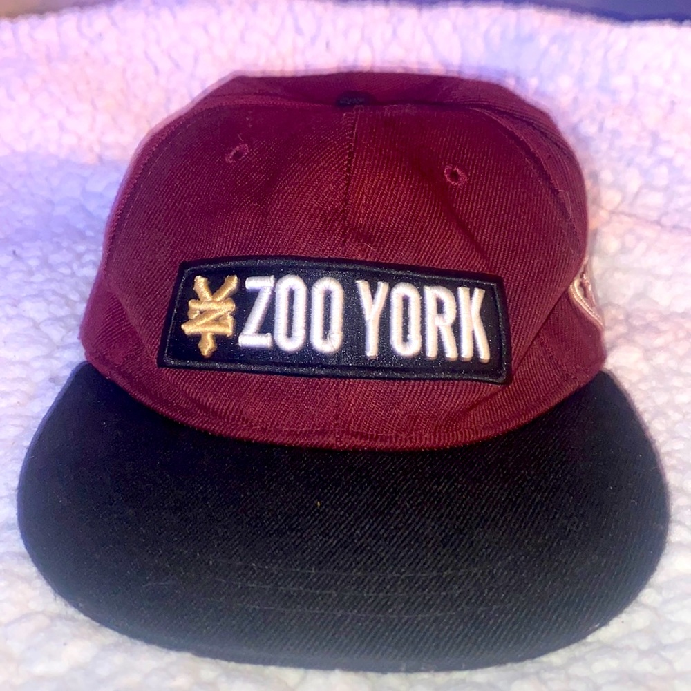 ZOO YORK SNAPBACK HAT